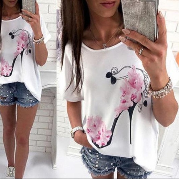 🌟LAST 1🌟 High Heel Printed T-Shirt - Picture 3 of 4